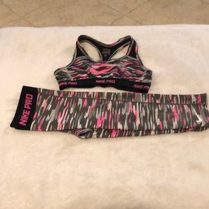 Girls small Nike Capri pants & matching sports bra